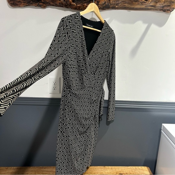 Black and White Faux Wrap Dress - Picture 2 of 10